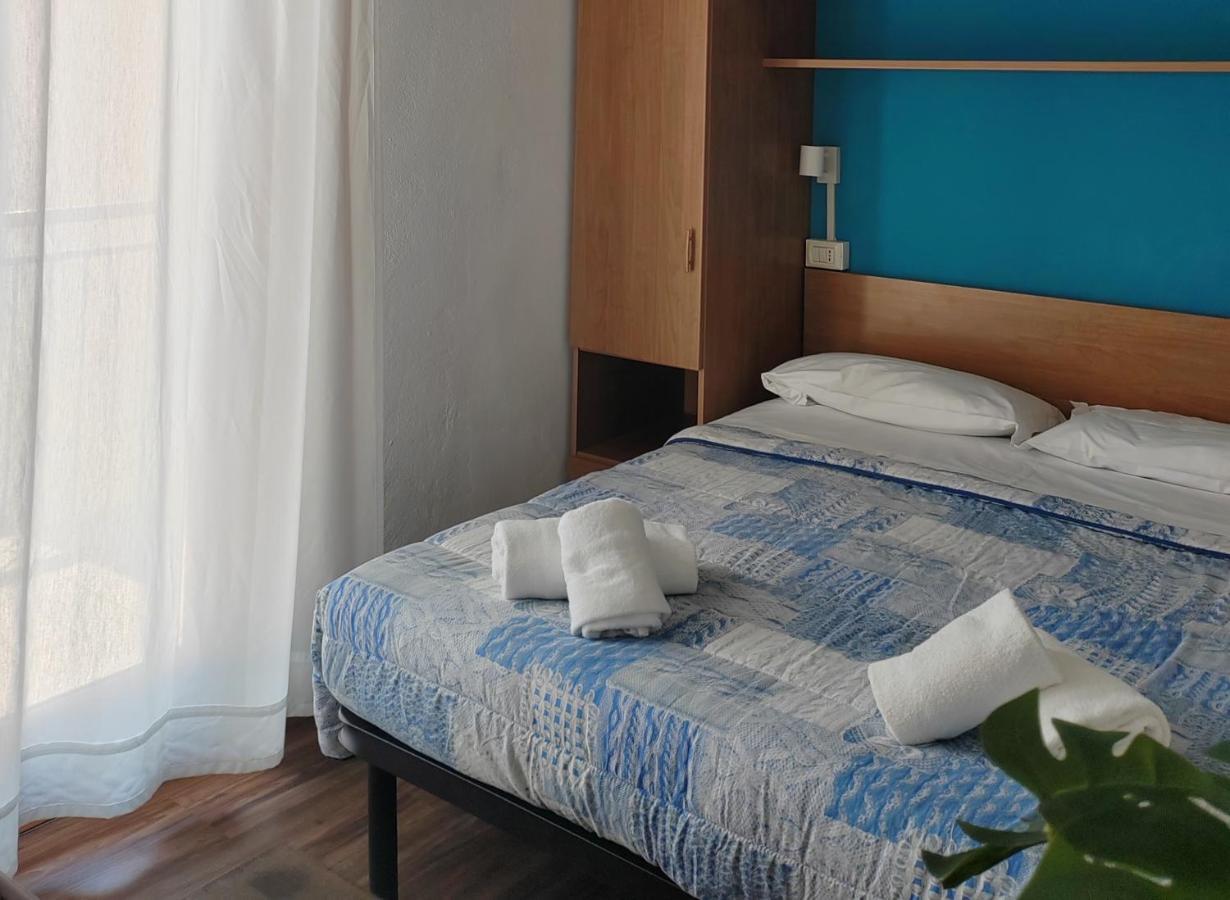 Hotel Luisa เบรนโซเน ซูล การ์ดา ภายนอก รูปภาพ